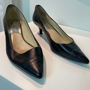 Michael Kors Black Leather Pointy Toe Rubber Sole Kitten Heels Silver Low